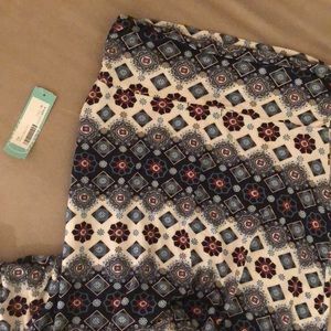 Gilli maxi skirt, never worn tags still on